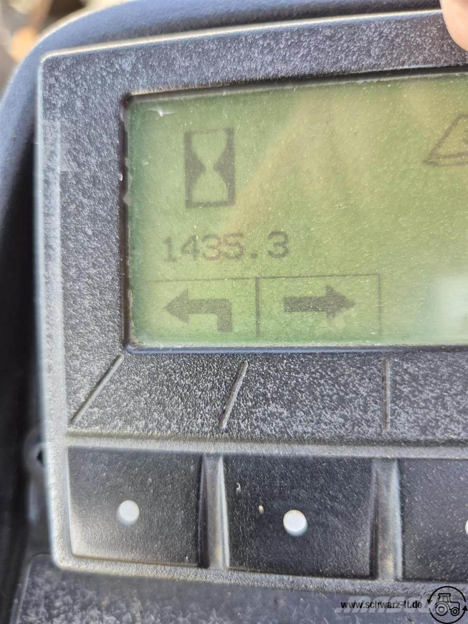 John Deere 7500A Golf vozila