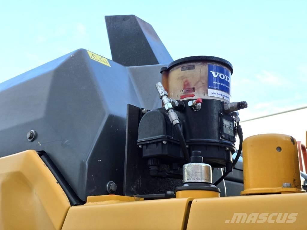 Volvo EC 140 EL Bageri gusjeničari