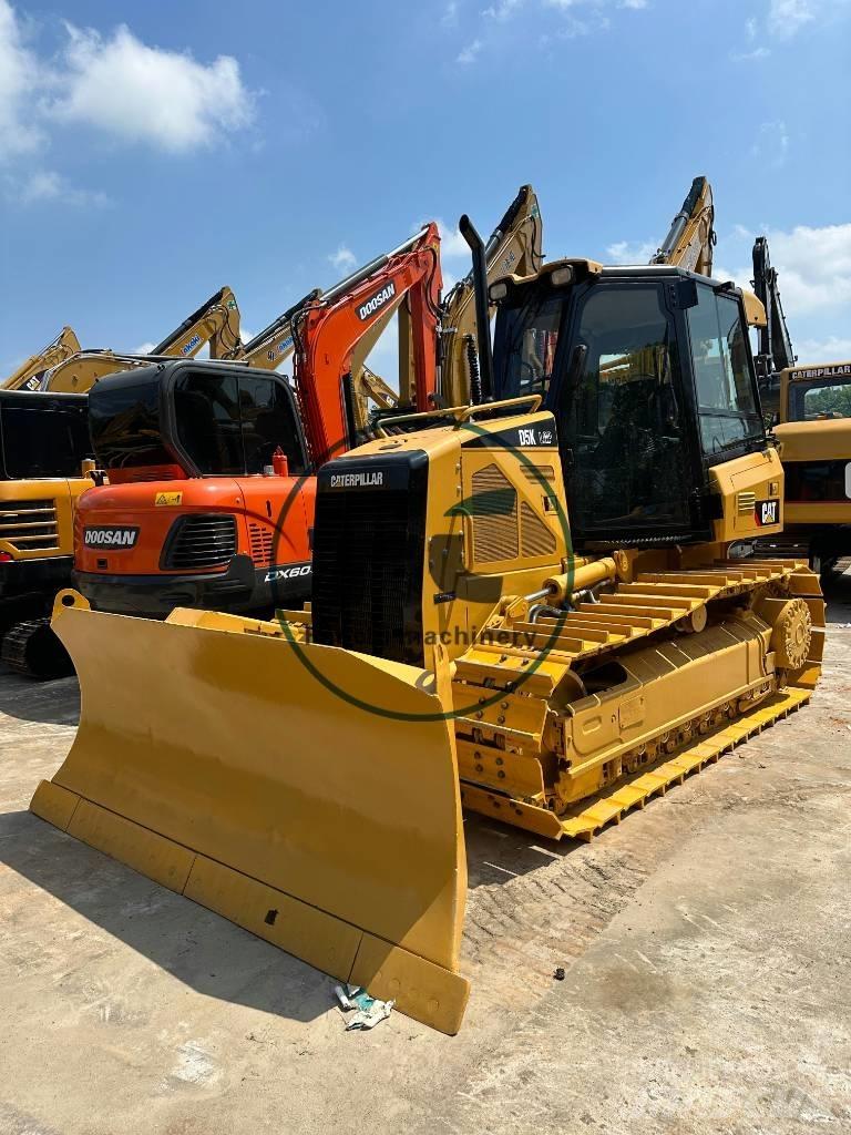 CAT D 5 K Buldožeri gusjeničari