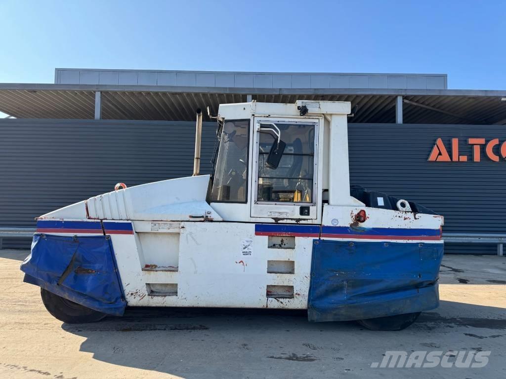 CAT PS-300B Gumeni valjci na kotačima