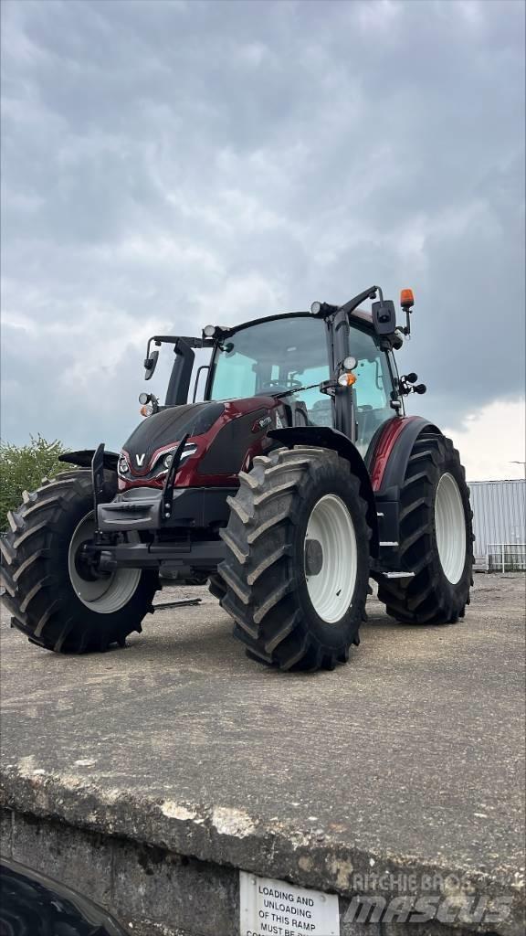 Valtra G 135 A Traktori