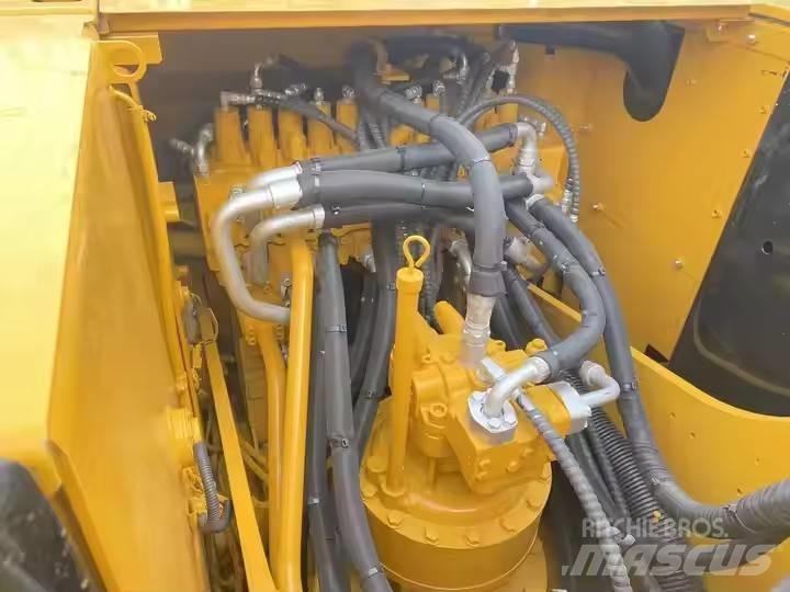 CAT CAT320D2 Midi bageri 7t – 12t