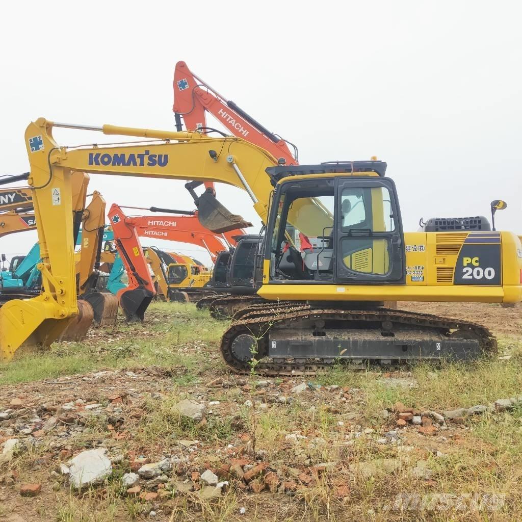 Komatsu PC200-8 Bageri gusjeničari