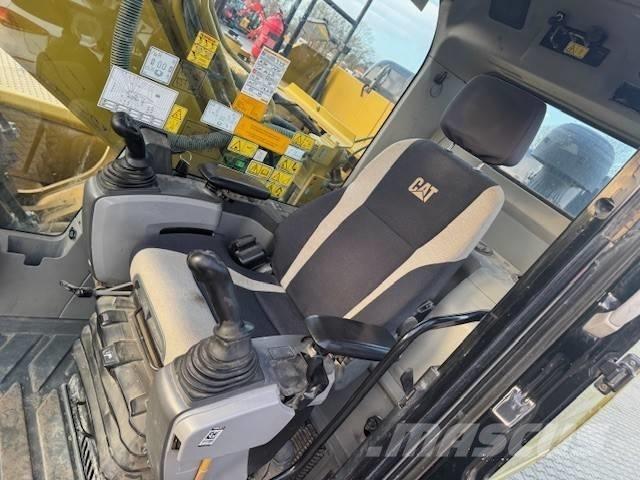 CAT 323 EL Bageri gusjeničari