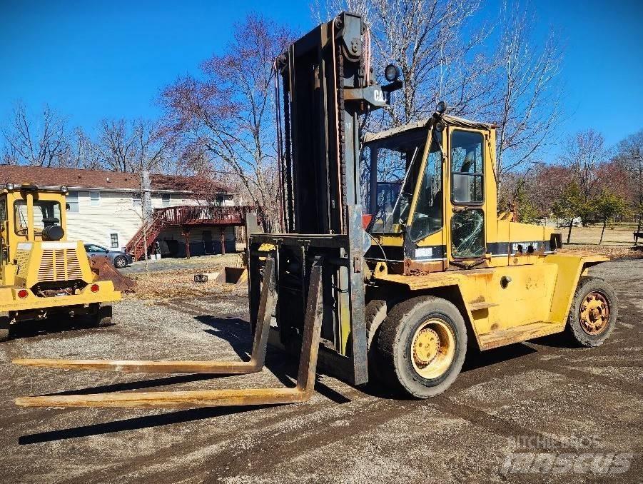 CAT V 330 C Kontejnerski viličari