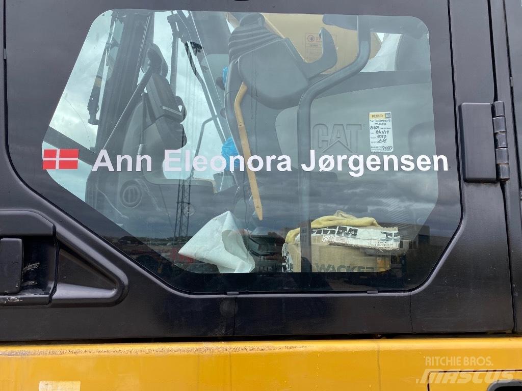 CAT 328 D LCR Bageri gusjeničari