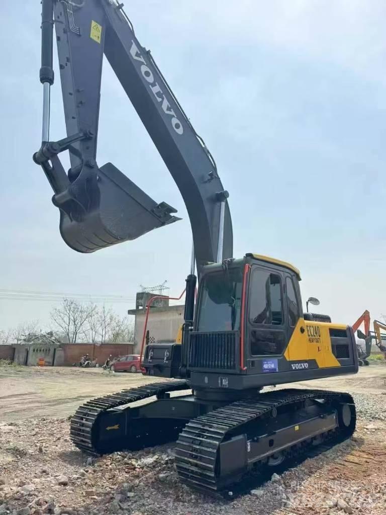 Volvo EC 240 Bageri gusjeničari