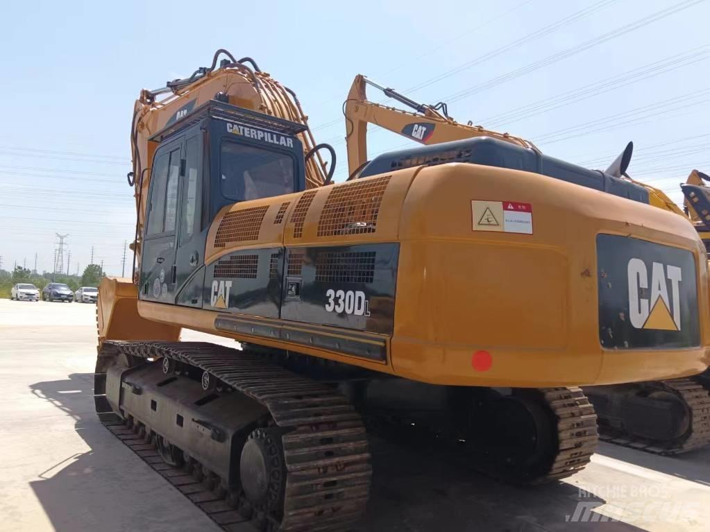 Cata-Dyne 330 Bageri gusjeničari