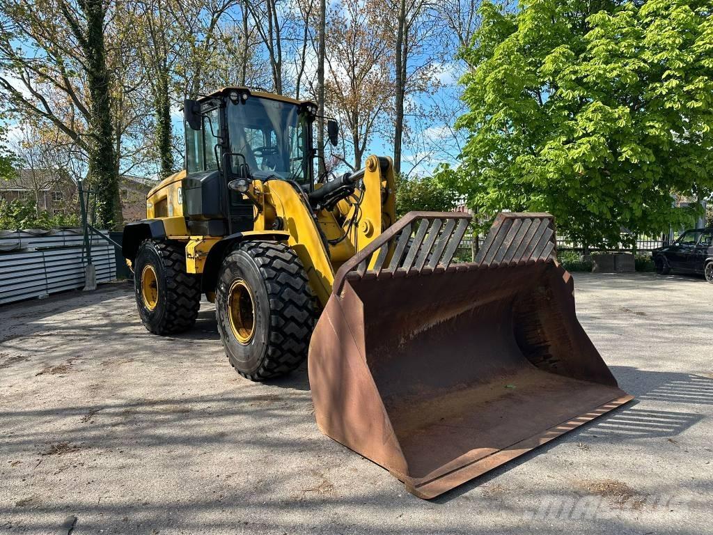 CAT 930 M Utovarivači na kotačima