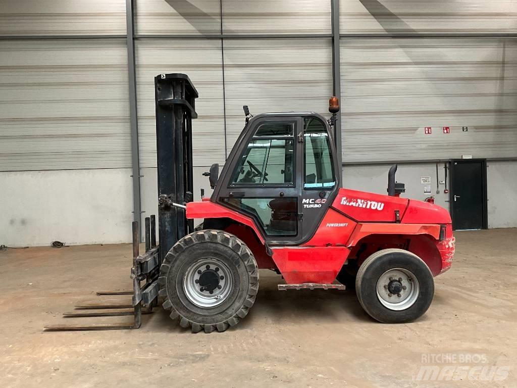 Manitou MC 40 Terenski viličar