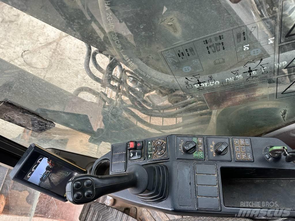 Volvo EC 160 EL Bageri gusjeničari
