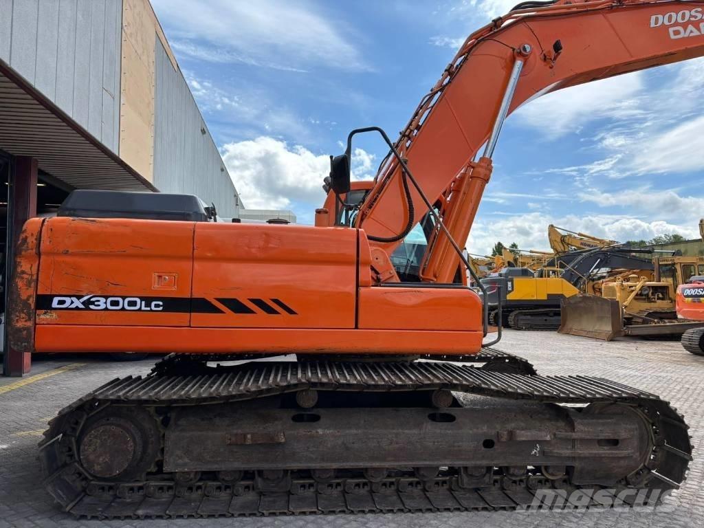 Doosan DX 300 LC Bageri gusjeničari
