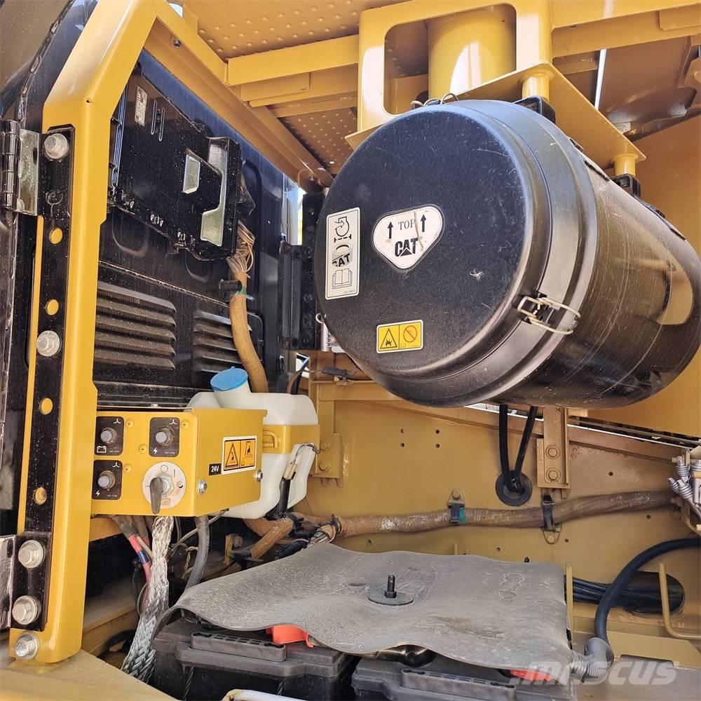 CAT 320 GC Bageri gusjeničari