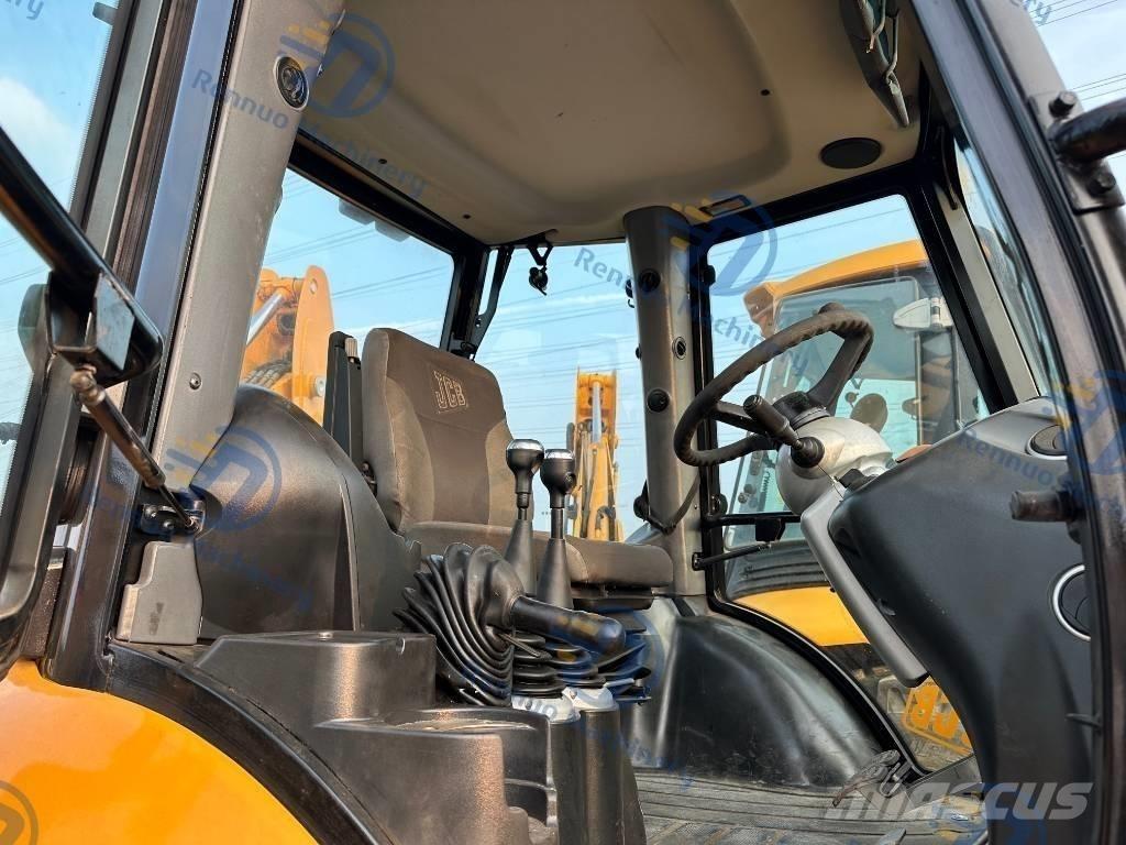 JCB 4 CX Utovarni rovokopači