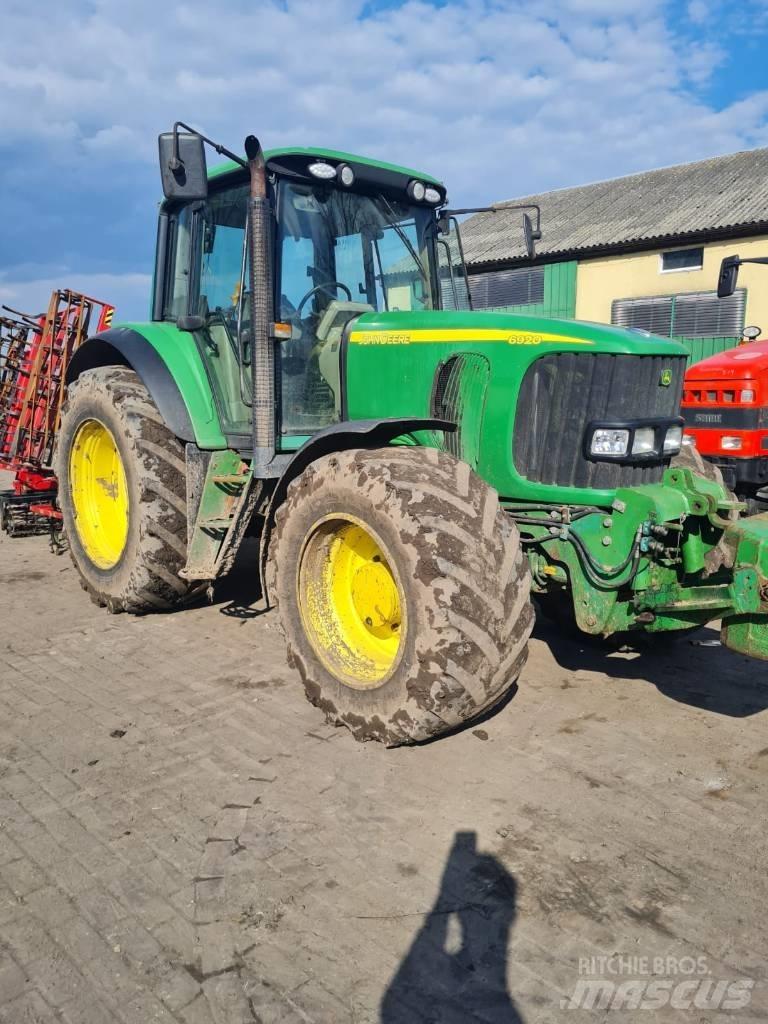 John Deere 6920 Traktori