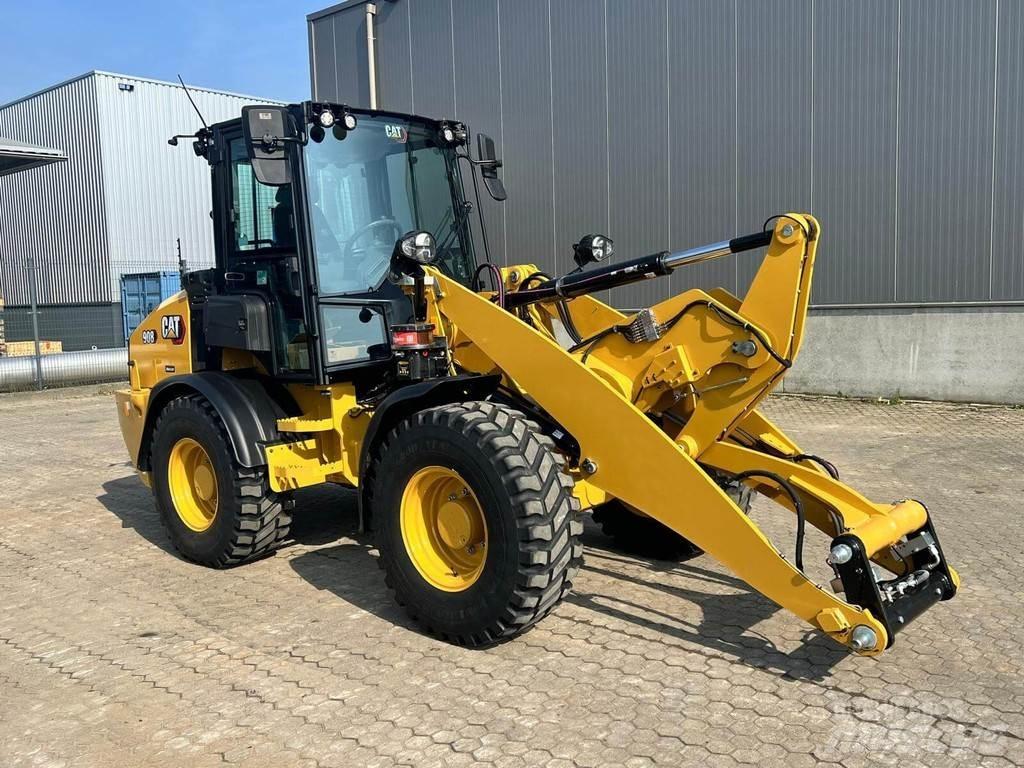 CAT 908 Utovarivači na kotačima