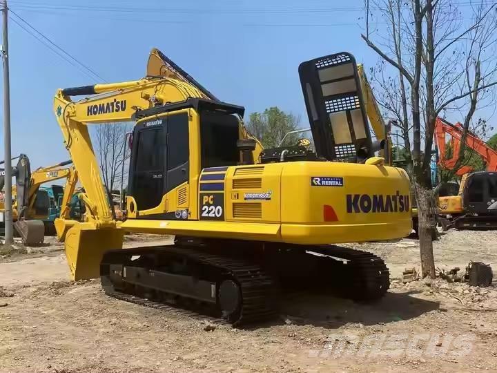 Komatsu PC220-8 Bageri gusjeničari