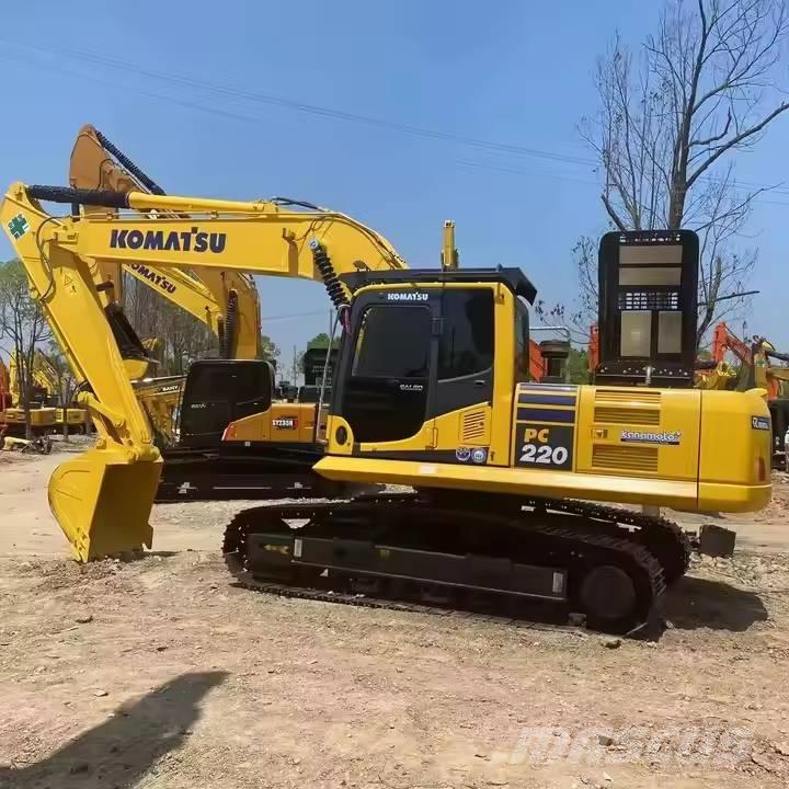Komatsu PC220-8 Bageri gusjeničari