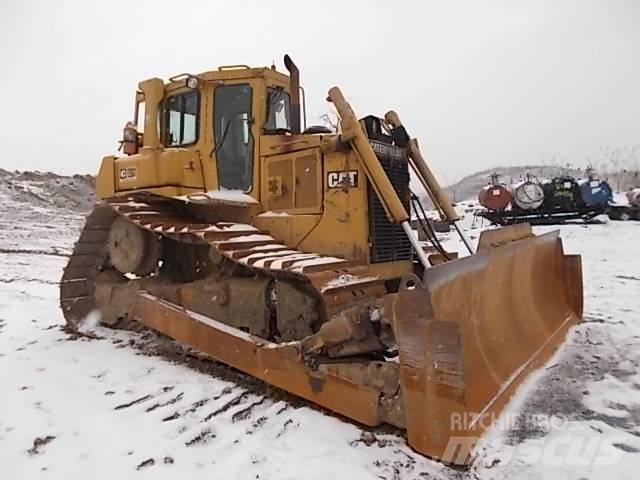 CAT D 6 H LGP II Buldožeri gusjeničari