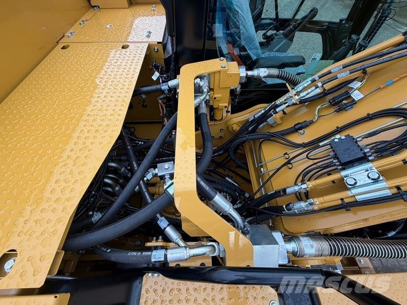 CAT 323-07 Bageri gusjeničari