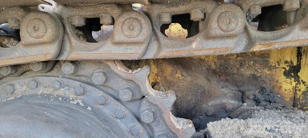 Komatsu D 65 EX 12 Buldožeri gusjeničari