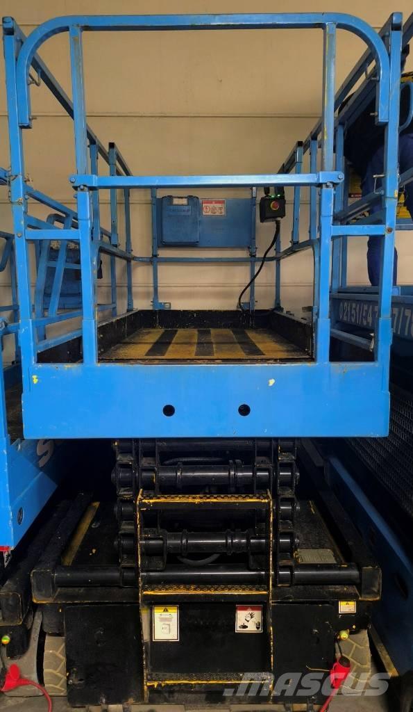 Haulotte Compact 12 Škaraste platforme