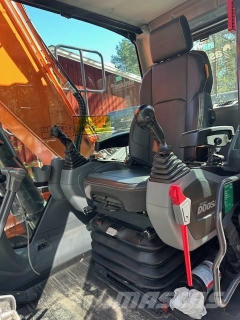 Doosan DX 140 LC Bageri gusjeničari