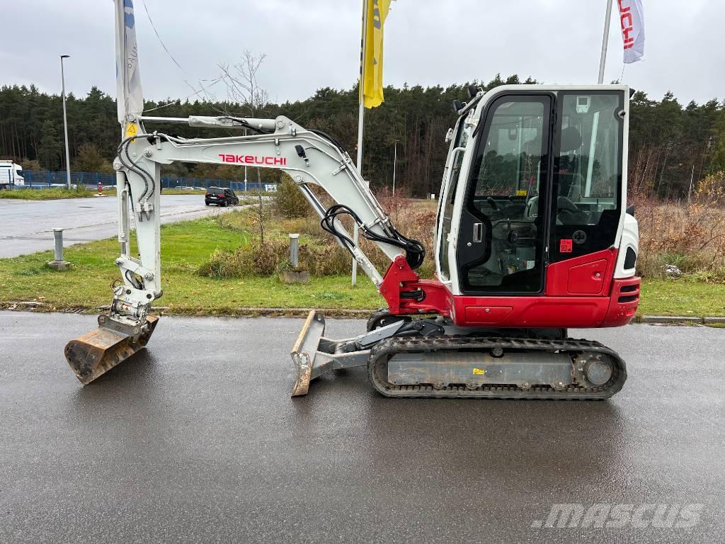Takeuchi TB 235-2 V3 Mini bageri <7t