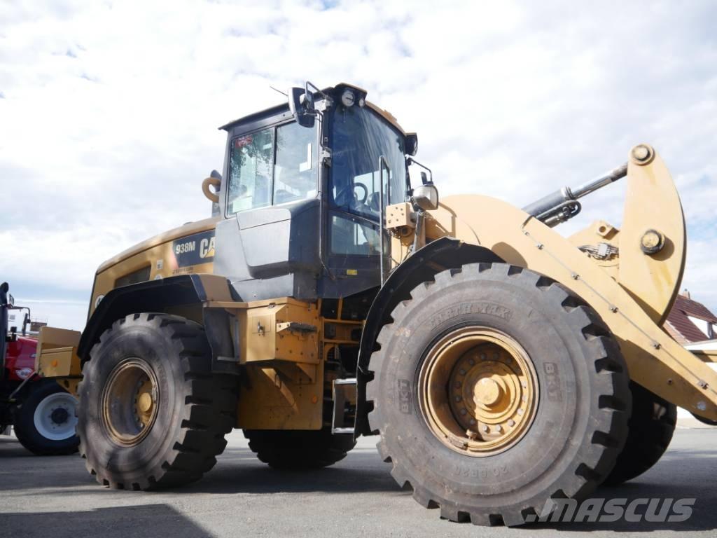 CAT 938M Utovarivači na kotačima