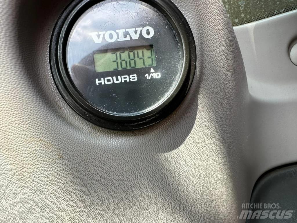 Volvo BM ECR235EL Bageri gusjeničari