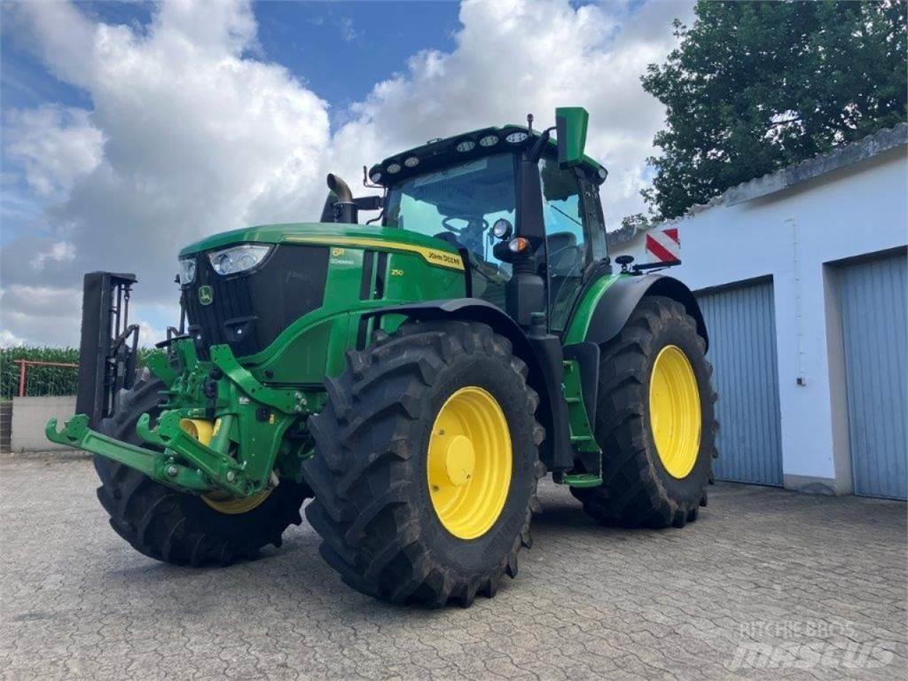 John Deere 6R 250 Traktori