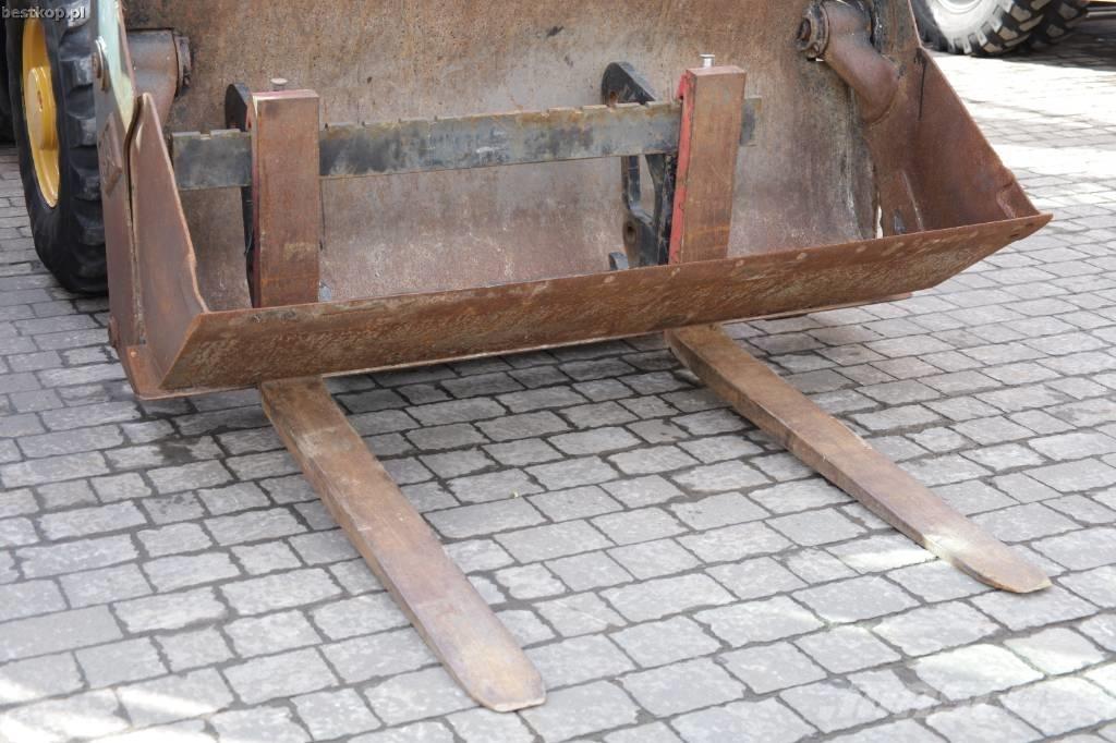 CAT 906M Utovarivači na kotačima