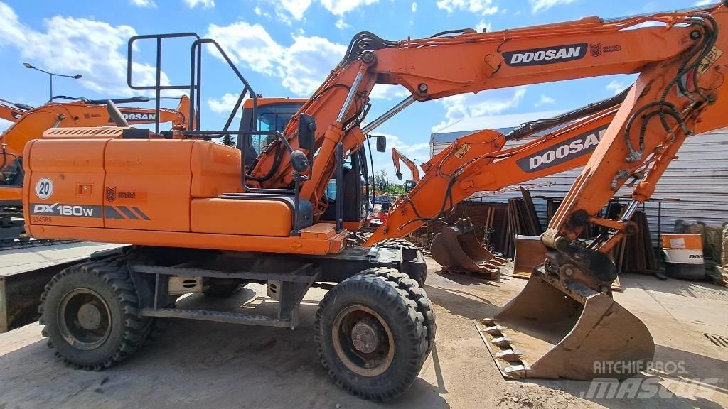 Doosan DX 160 W-3 Bageri na kotačima