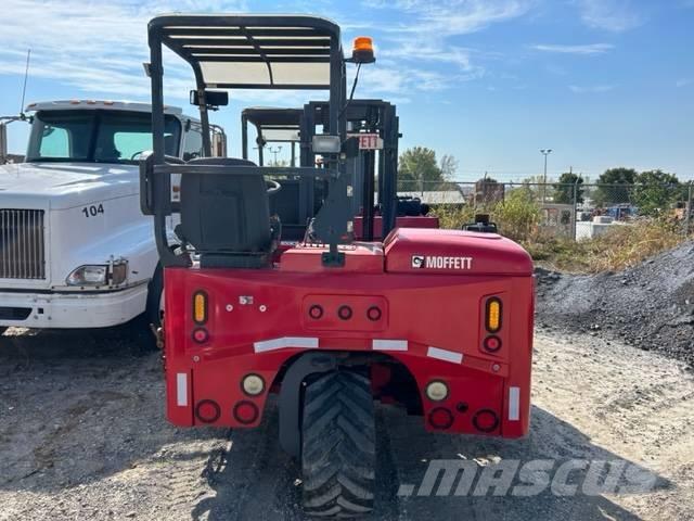 Moffett 4way M55.4 Terenski viličar