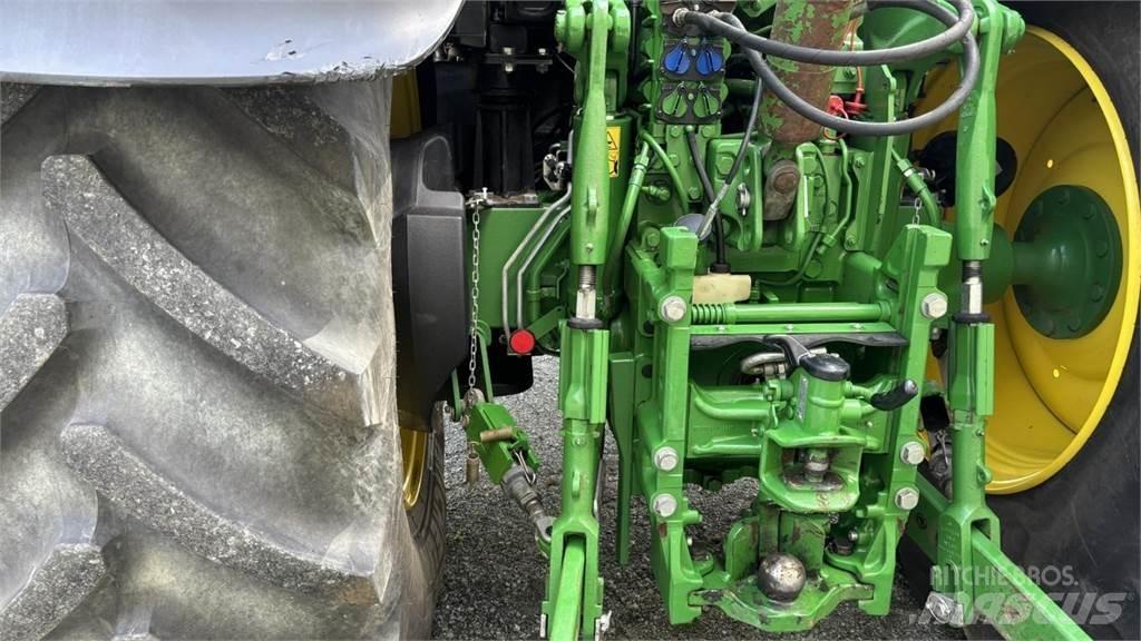 John Deere 6R195 Traktori