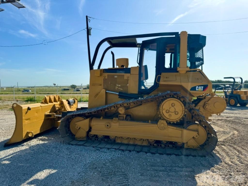 CAT D 6 M LGP Buldožeri gusjeničari