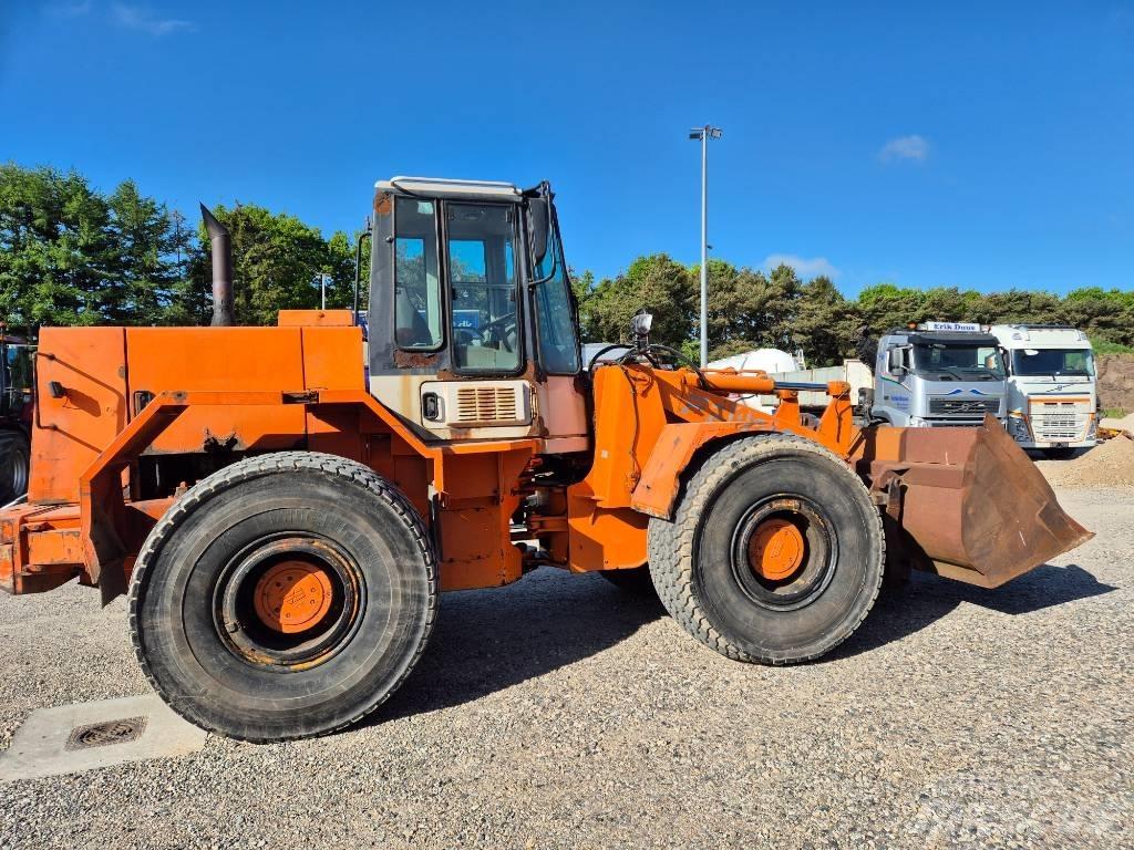 Hitachi FR 130 Utovarivači na kotačima