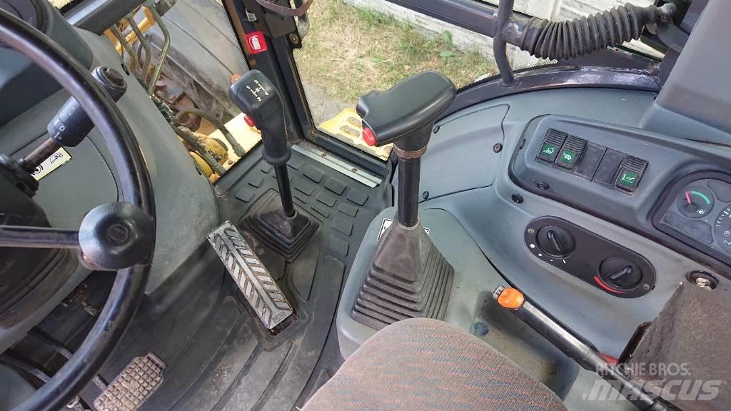 New Holland LB 110 Utovarni rovokopači