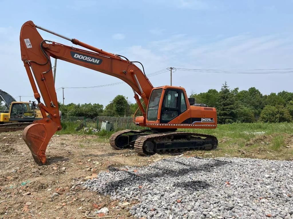 Doosan DH 225 Bageri gusjeničari
