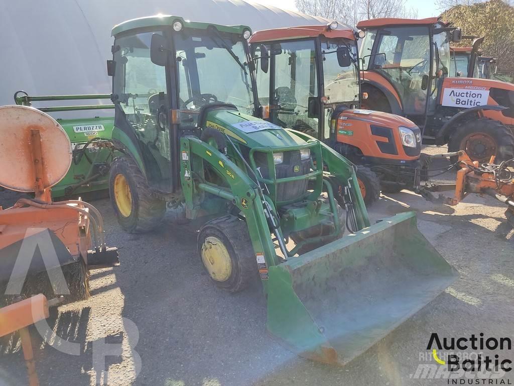 John Deere 2026R Traktori