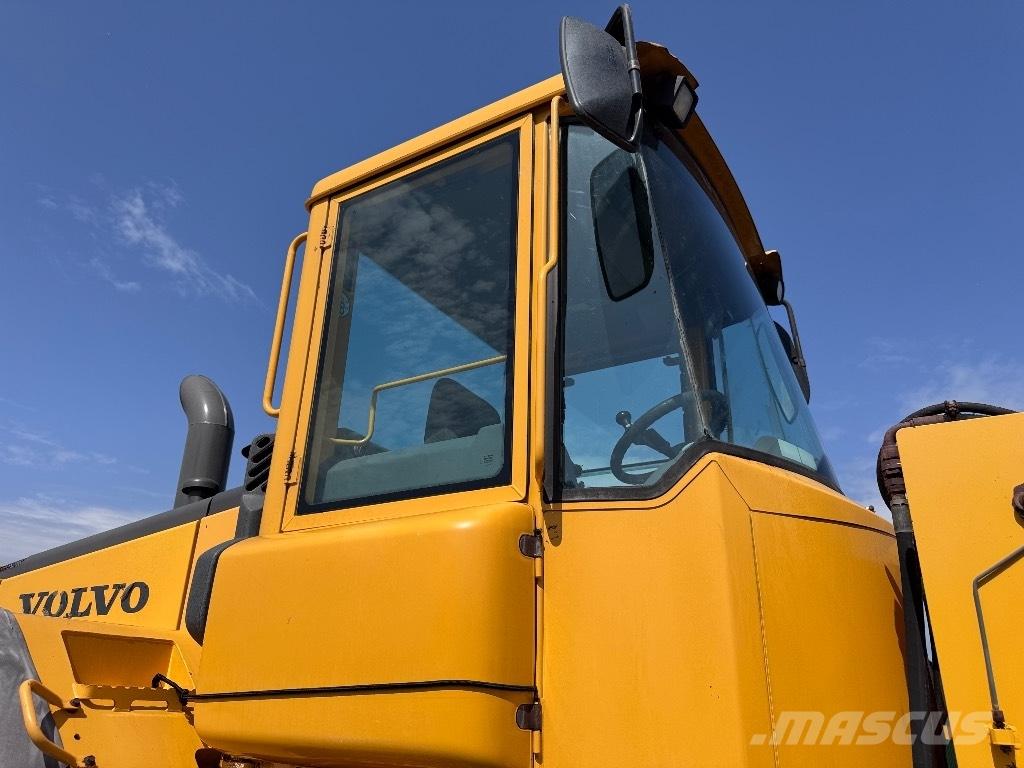 Volvo L 120 E Utovarivači na kotačima