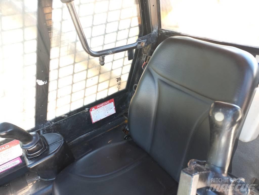 JCB 1110 T Skid steer mini utovarivači