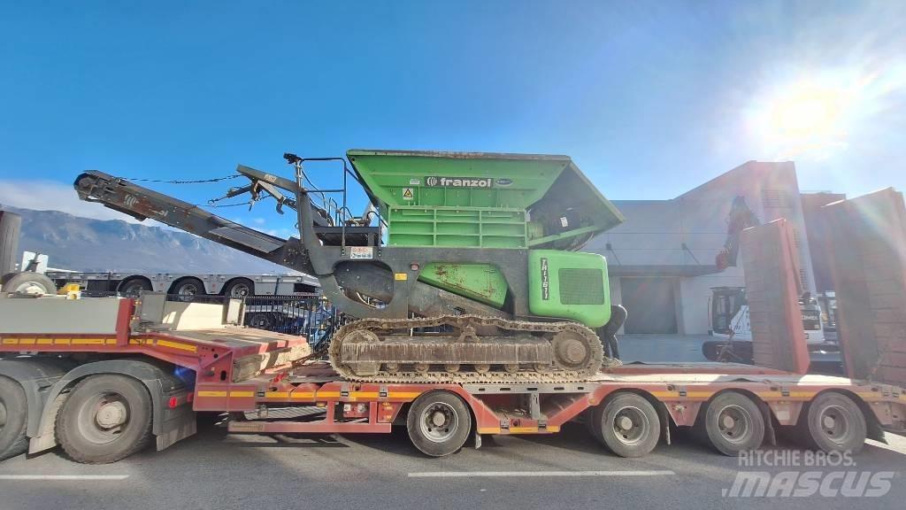 Franzoi TRI 1611 FP Mobilne drobilice
