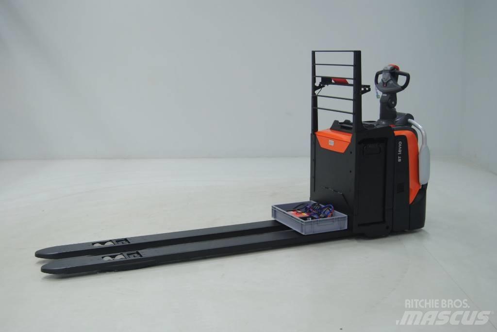 Toyota LPE250 Nisko podizni električni viličar sa platformu