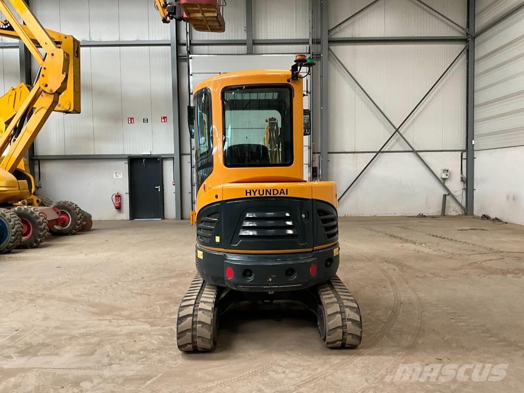 Hyundai 30 Z-9 Mini bageri <7t
