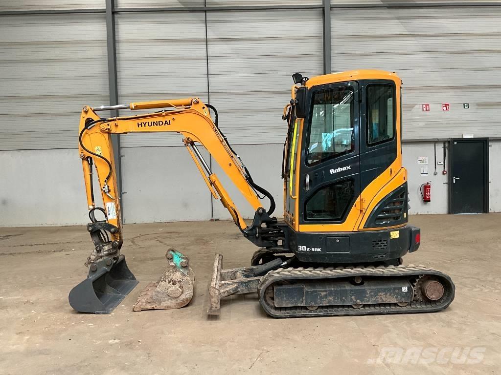 Hyundai 30 Z-9 Mini bageri <7t