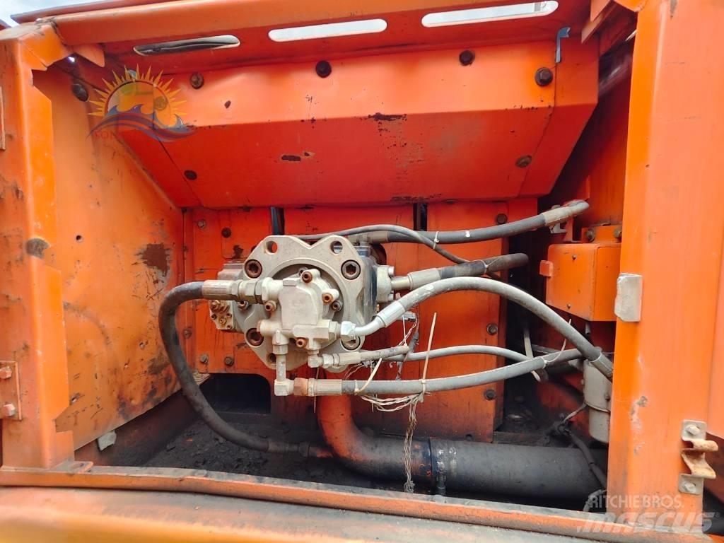 Doosan DX 300 LC Bageri gusjeničari