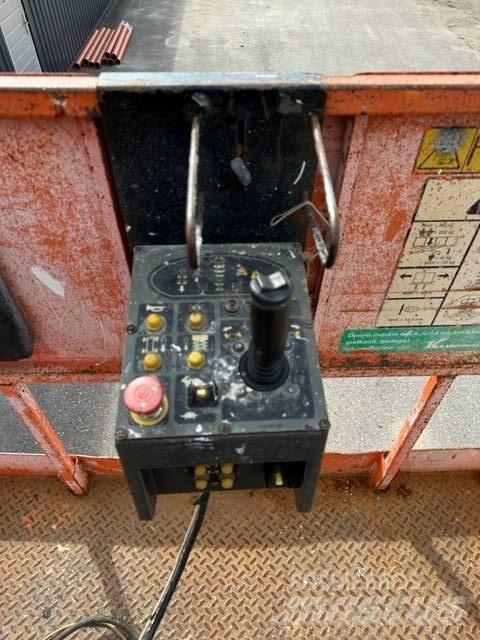 JLG M4069 Škaraste platforme
