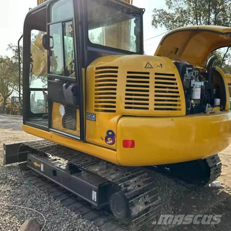 Komatsu PC 70 Bageri gusjeničari