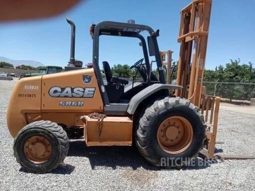 CASE 586H Terenski viličar